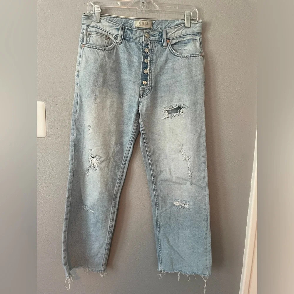 We The‎ Free Rolling On The River Light Wash Distressed Crop Jeans Size 26 - Picture 3 of 10